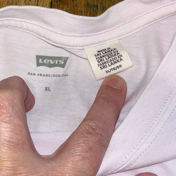 LEVI’S – Pink Graphic Logo T-Shirt – Size XL - Picture 2 of 7